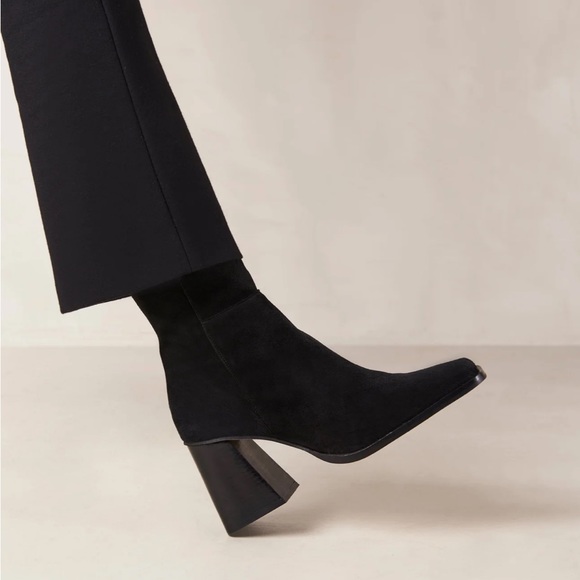ALOHAS South Suede black ankle booties with block heel size 5 - Picture 6 of 13
